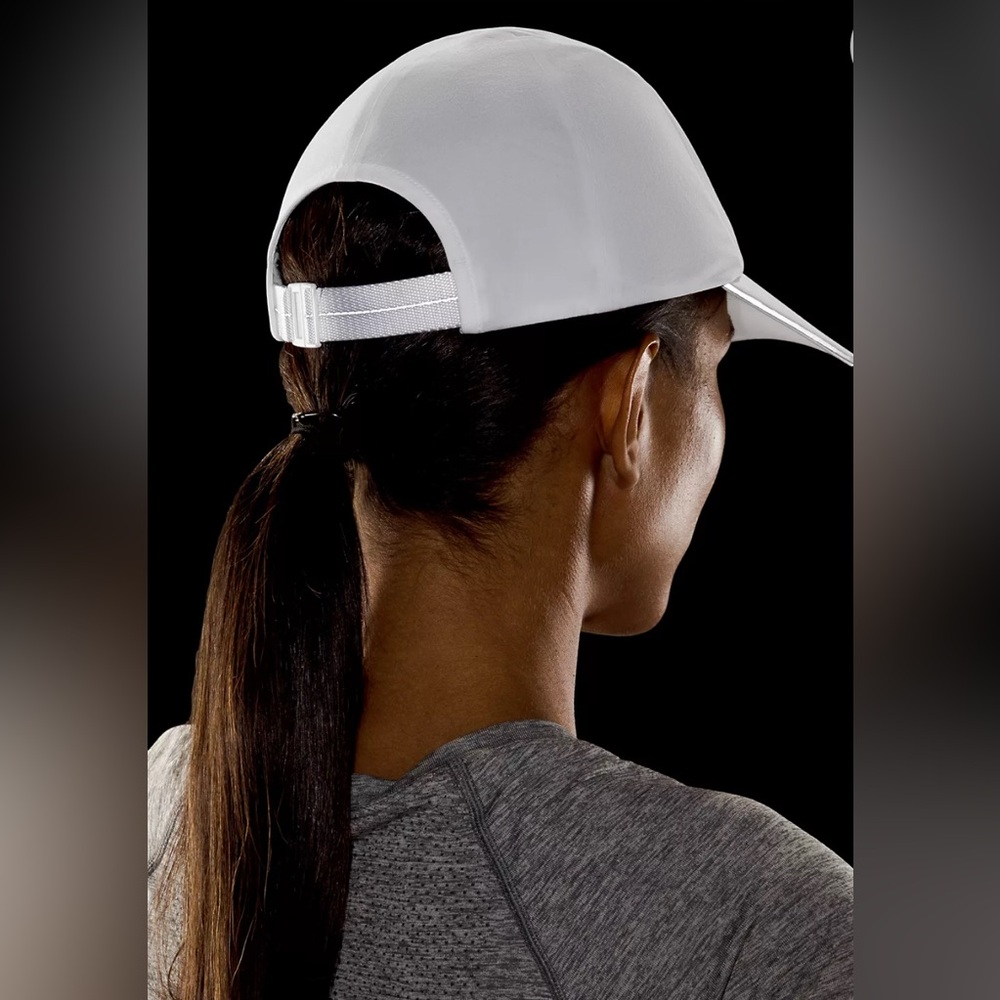 Lululemon Fast and Free Running Hat, Large-XLarge - Picture 2 of 4